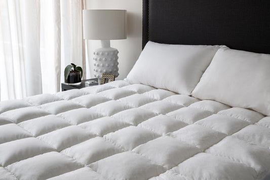 Mattress Topper | Soft & Fluffy Quilted Microfiber Mattress Protector | Firm, Foldable, Comfortable & Hypoallergenic Bed Topper