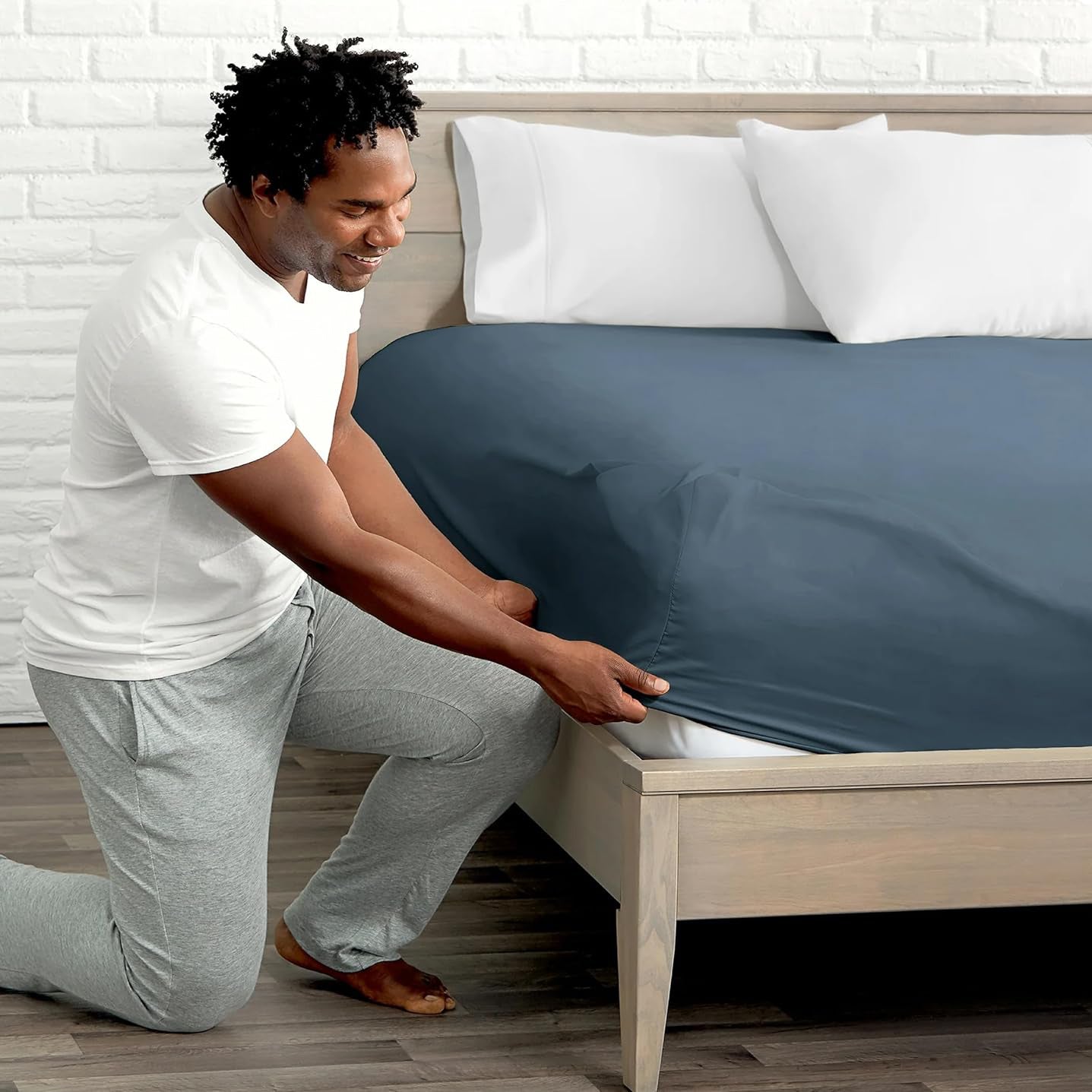 Fitted Bed Sheets | Deep Fit for Mattress Protection | Microfibre, Soft, and Durable Bed Sheets